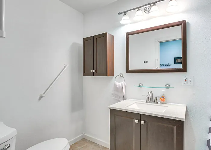 2 Mi To Dtwn Buffalo: Mtn-view Retreat W/ Patio! Buffalo