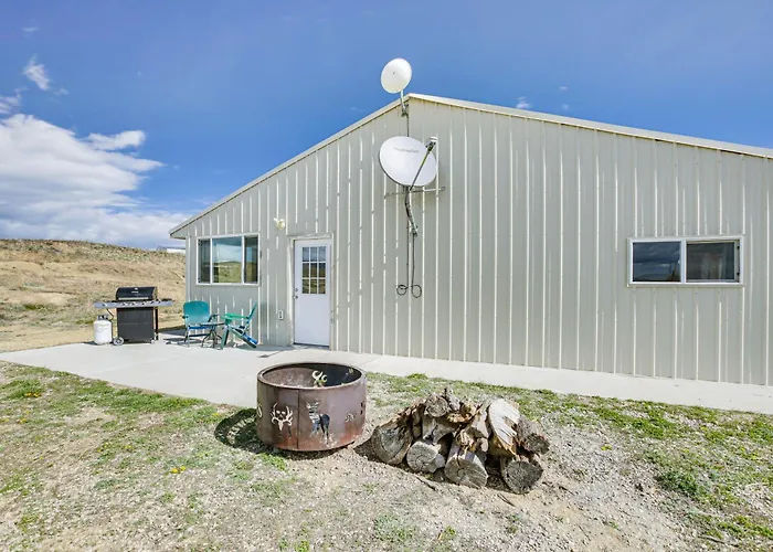 2 Mi To Dtwn Buffalo: Mtn-view Retreat W/ Patio! *